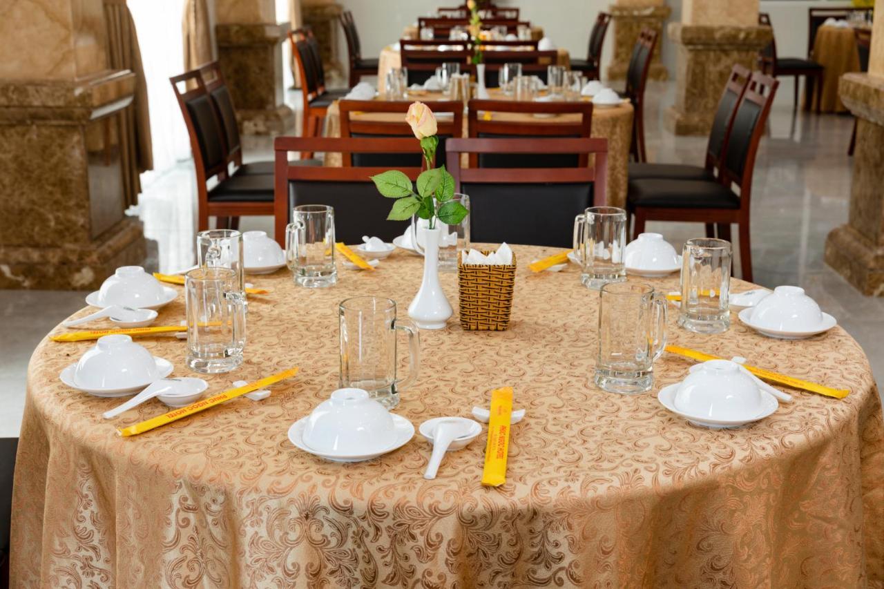 Phuc Ngoc Hotel Rạch Giá Luaran gambar