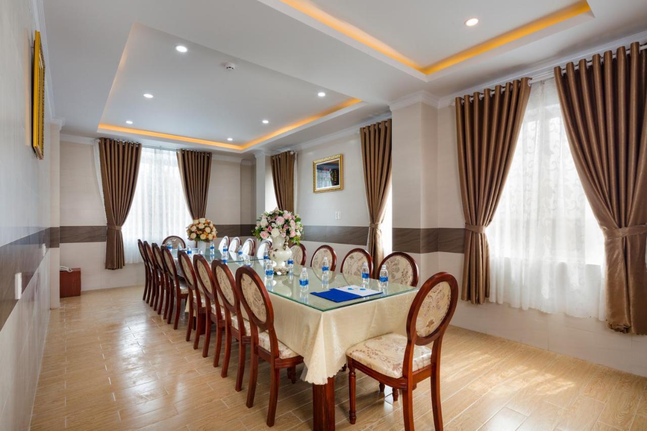 Phuc Ngoc Hotel Rạch Giá Luaran gambar